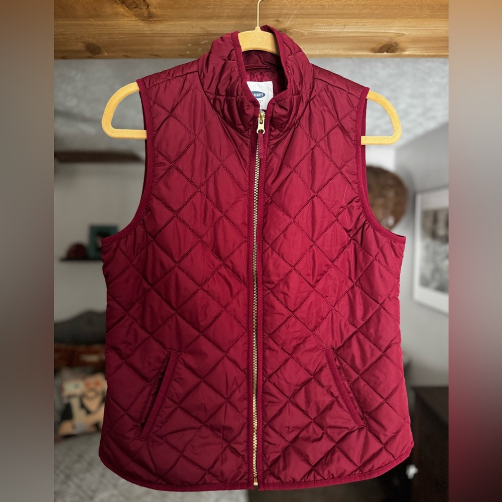Old Navy Quilted Vest